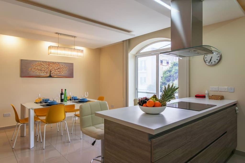 Modern 3 Bedroom Apartment Close To Paceville And Beach Is-Swieqi Luaran gambar